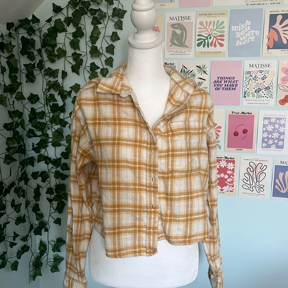 Plaid button down cropped fall top
